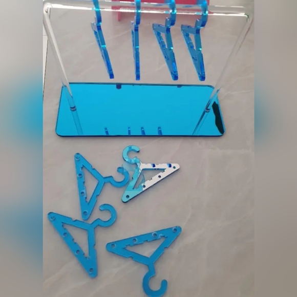 Acrylic Creative Earring Display Stand - Blue - Picture 4 of 10